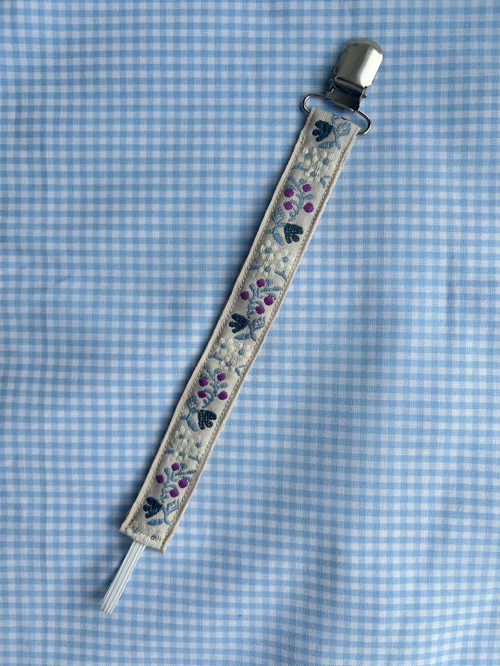Cold spring - pacifier clip