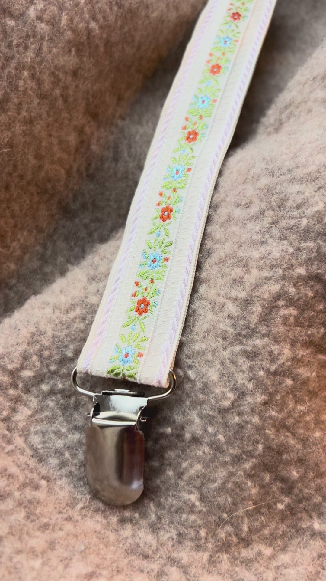 Summerfield - pacifier clip